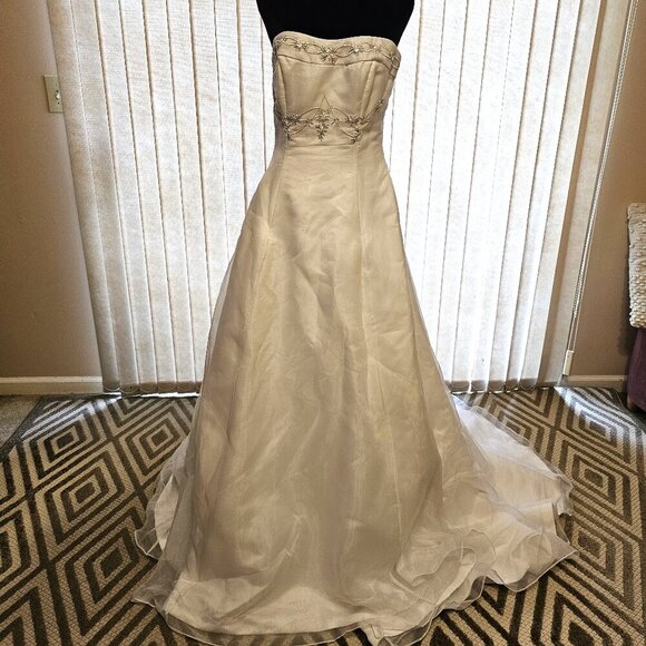 MS Wedding Dress 10 NWT - Picture 1 of 7